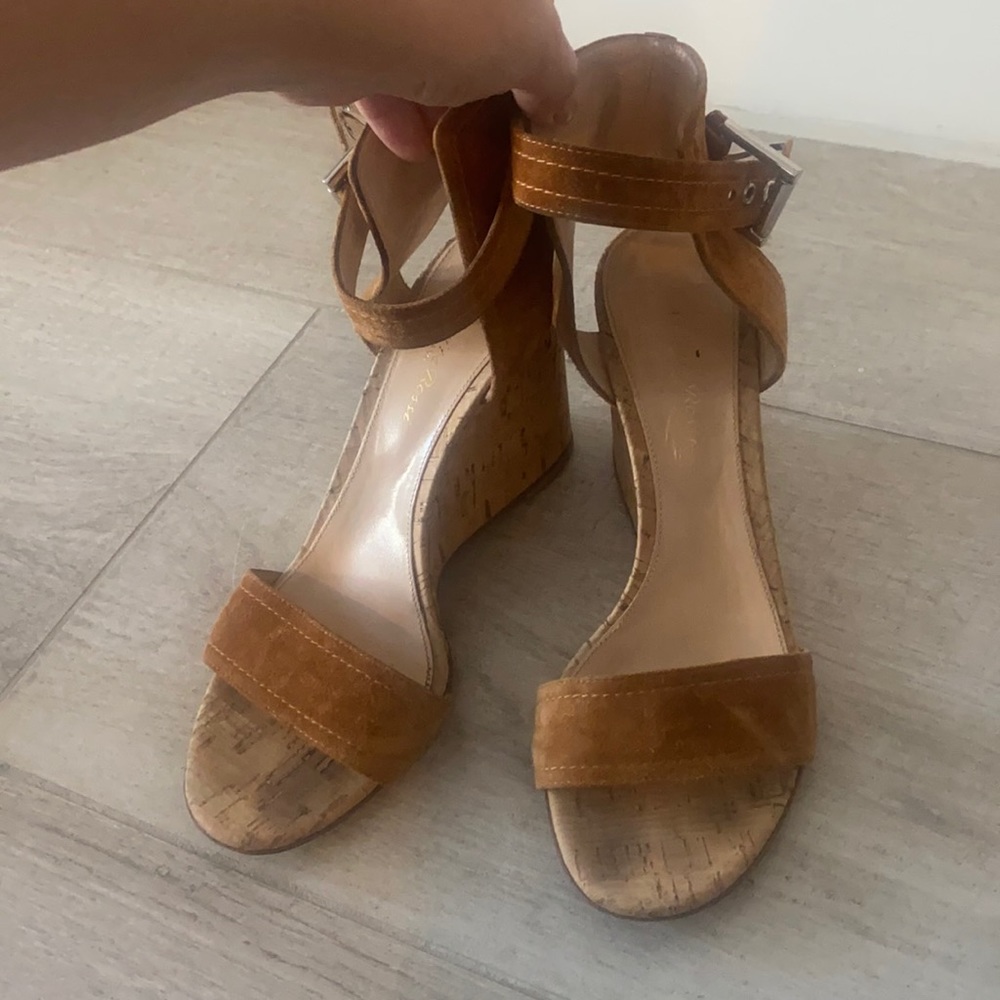 Super cute! Brown wedges. gianvito rossi. Size 8